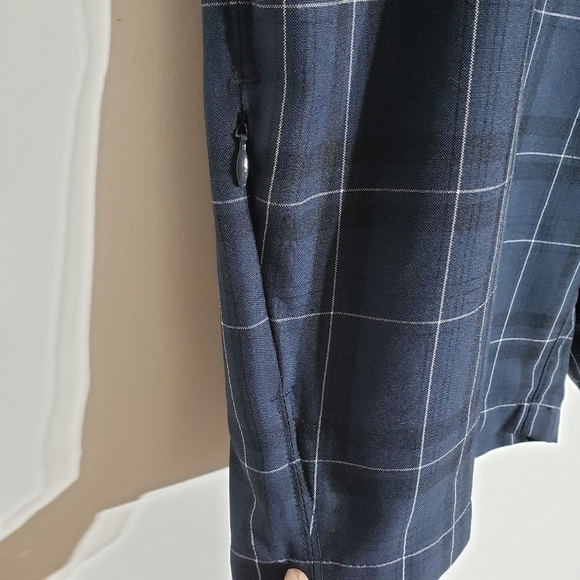 HAGGAR Clothing Navy Plaid flat front Golf shorts SZ 36 - Picture 4 of 10